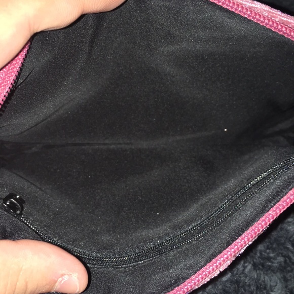 Pink velvet purse - Picture 2 of 2